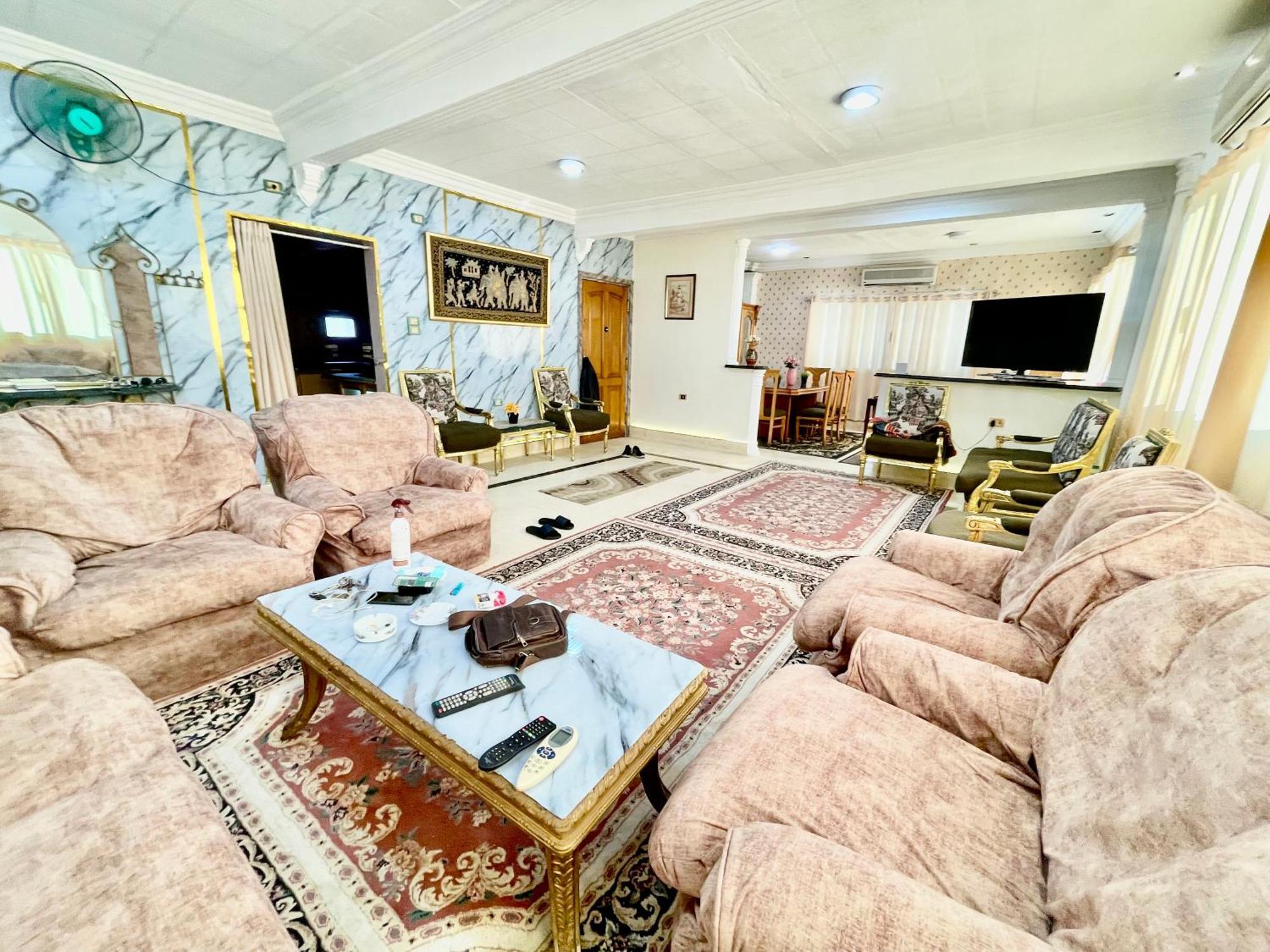Nile And Island Apartman